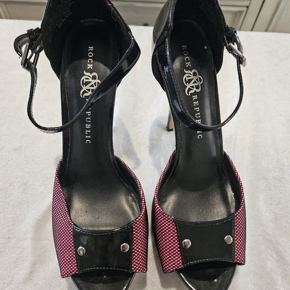 ROCK REPUBLIC Pink and Black Strap Sandal Size 9 1/2 - Picture 2 of 6